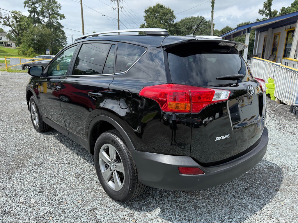 2015 Toyota Rav4 Image 2