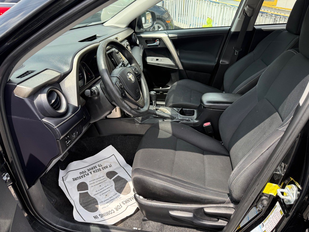2015 Toyota Rav4 Image 10