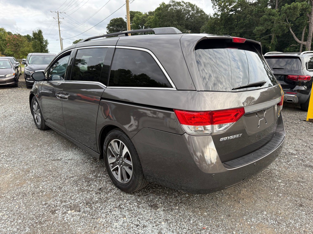 2014 Honda Odyssey Image 2