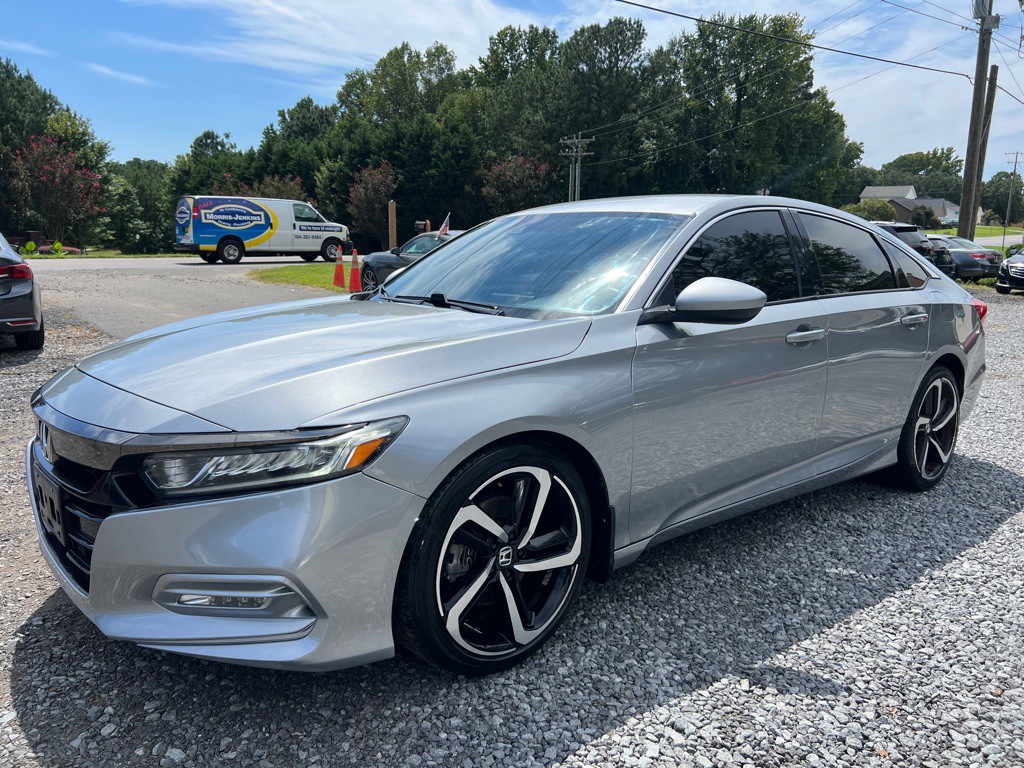 2018 Honda Accord Image 1