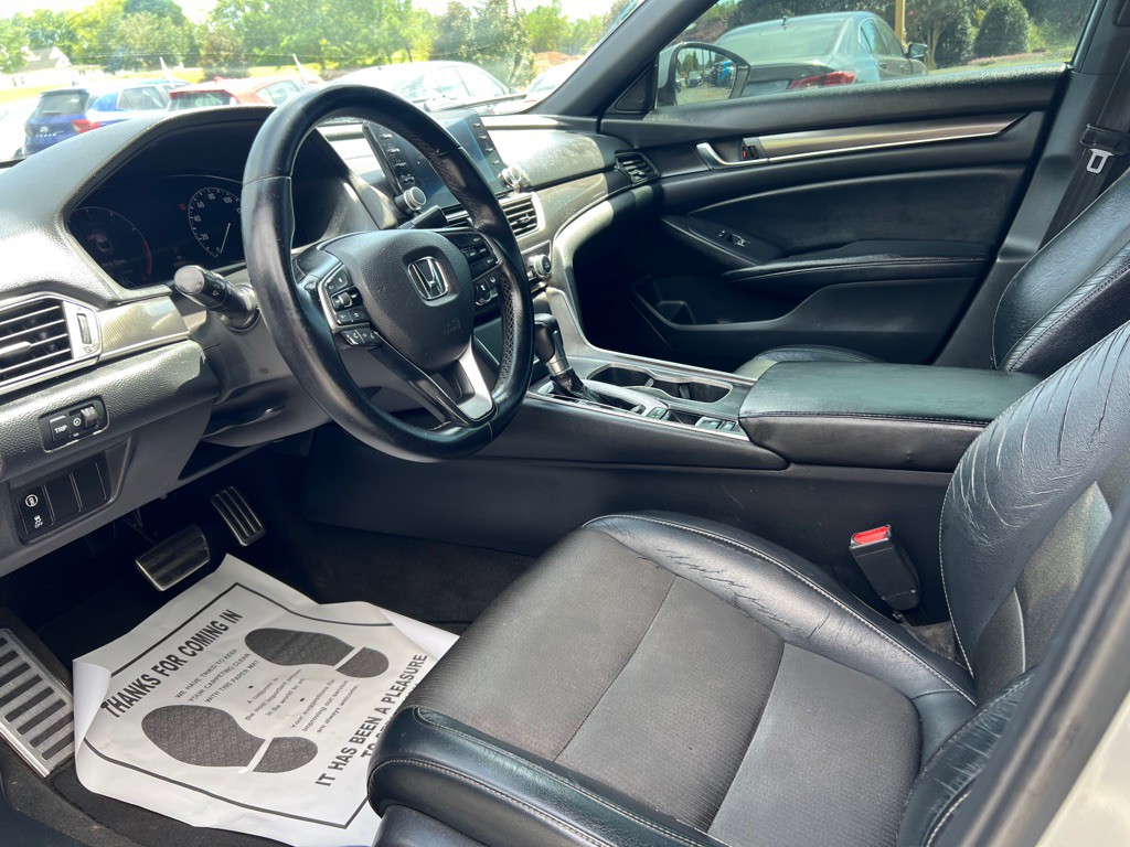 2018 Honda Accord Image 8