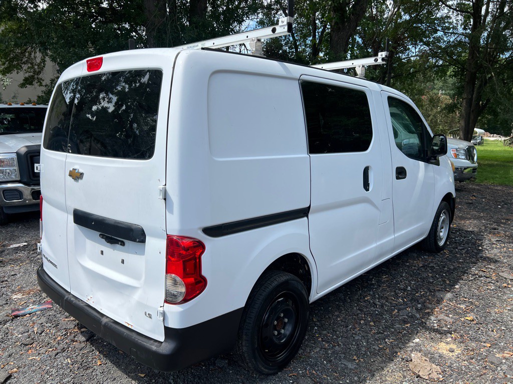 2017 Chevrolet Express Image 4