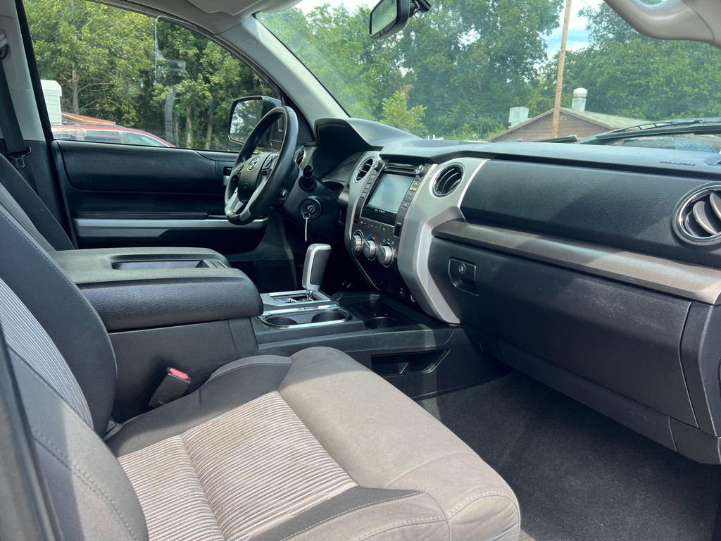 2014 Toyota Tundra Image 10