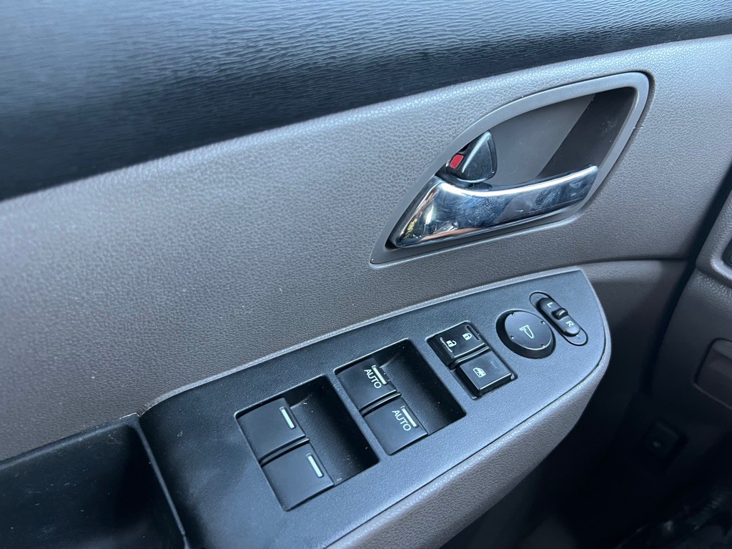 2015 Honda Odyssey Image 21