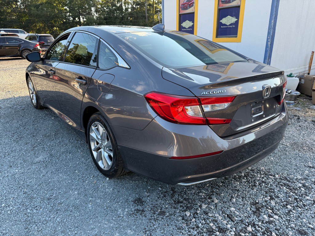 2019 Honda Accord Image 2