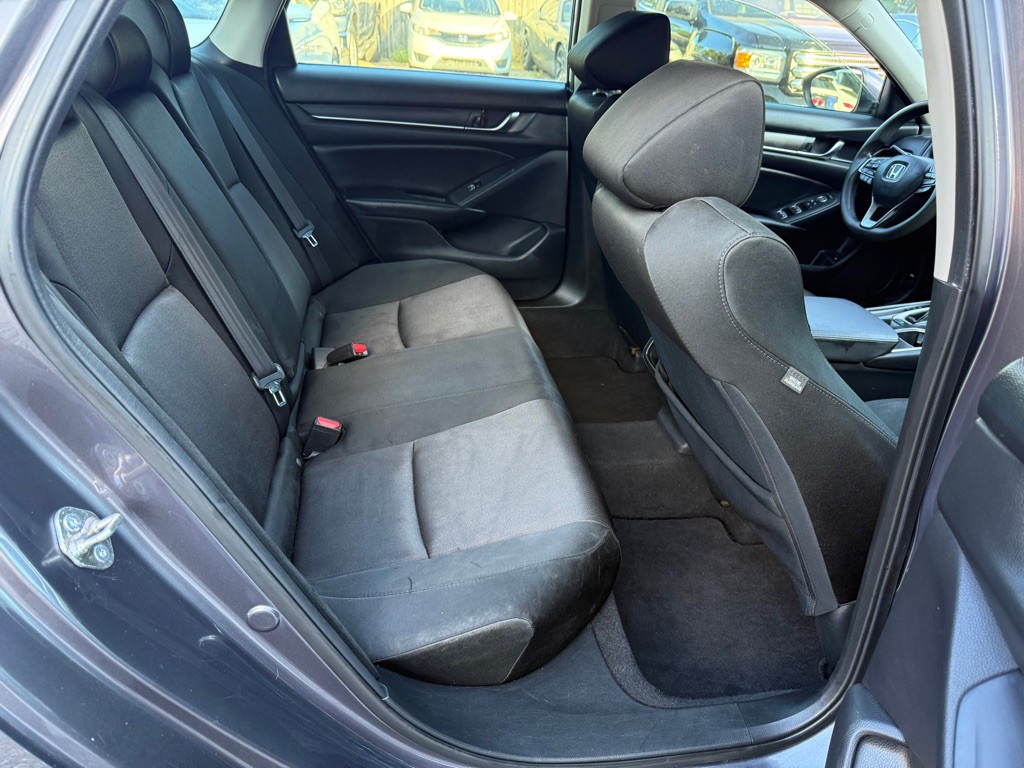 2019 Honda Accord Image 7