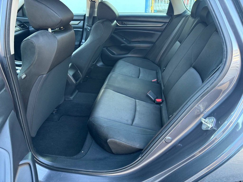 2019 Honda Accord Image 8
