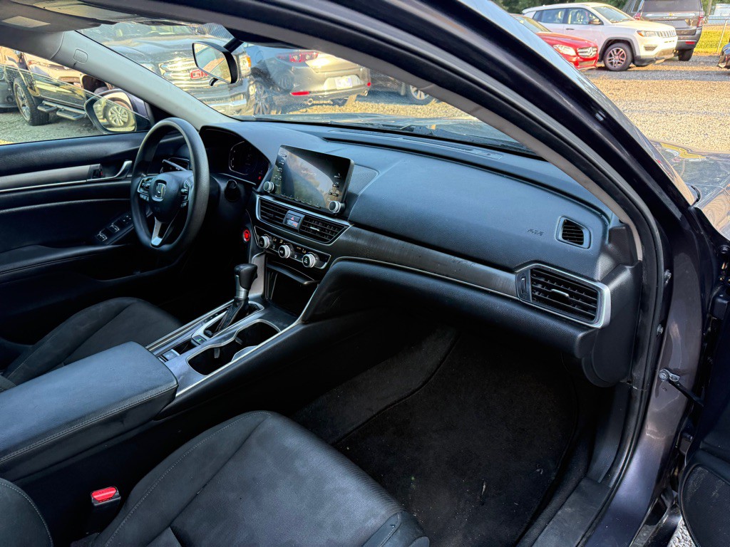 2019 Honda Accord Image 9