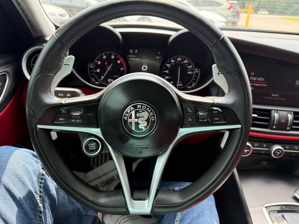 2018 Alfa Romeo Giulia Image 14