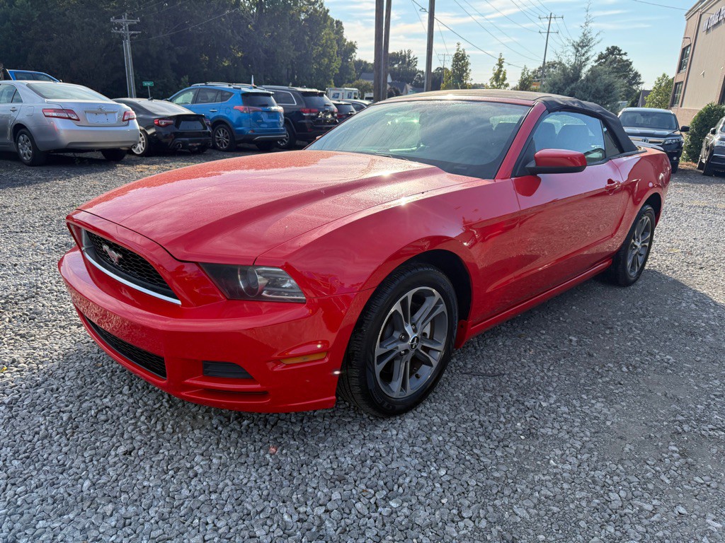 2014 Ford Mustang Image 1