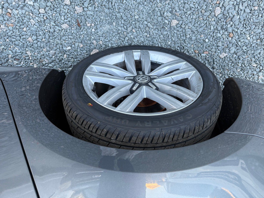 2017 Volkswagen Passat Image 8