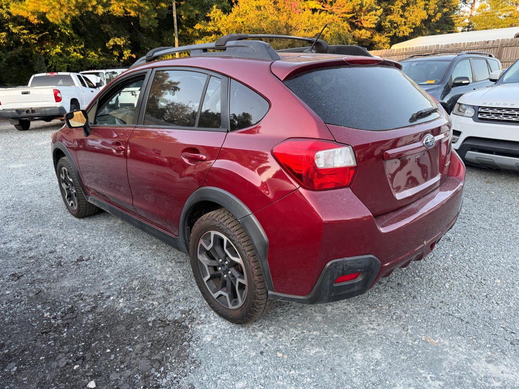 2016 Subaru Crosstrek Image 2
