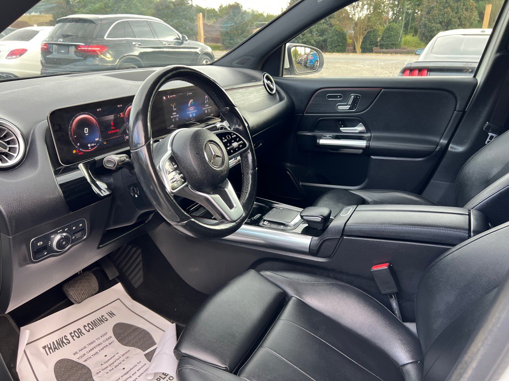2021 Mercedes-Benz GLA-Class Image 9