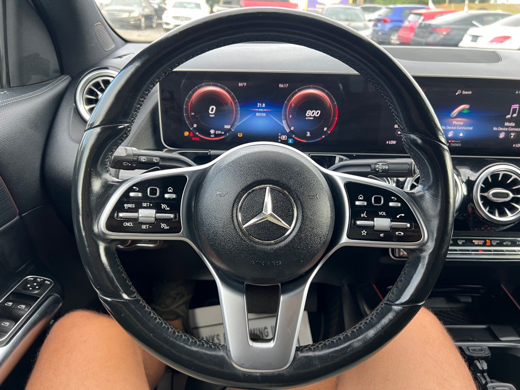 2021 Mercedes-Benz GLA-Class Image 13