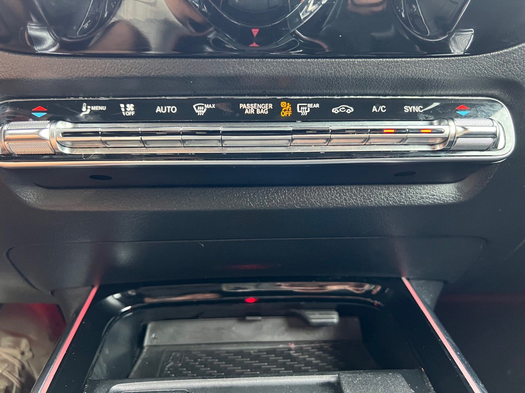 2021 Mercedes-Benz GLA-Class Image 17