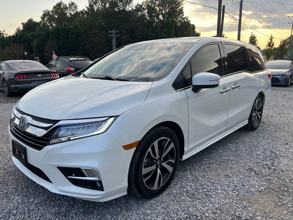 2018 Honda Odyssey Image 1