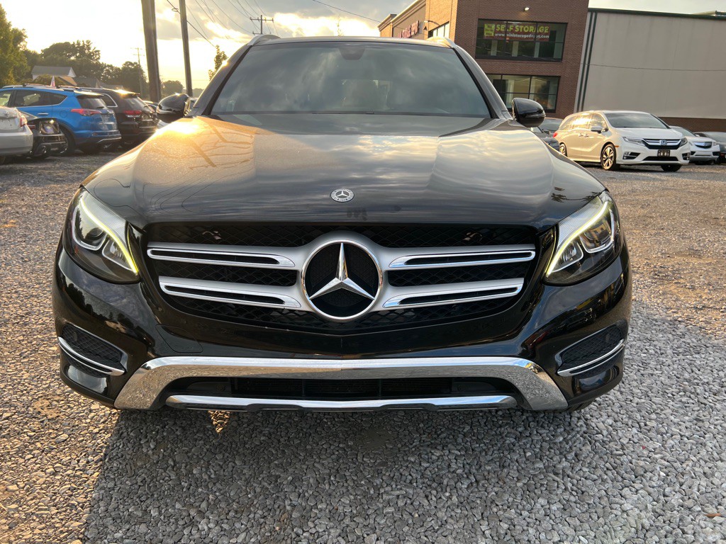 2018 Mercedes-Benz GLC-Class Image 2