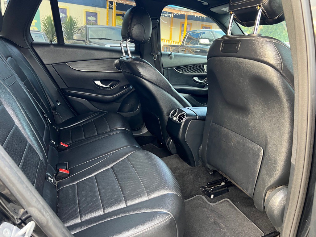 2018 Mercedes-Benz GLC-Class Image 11