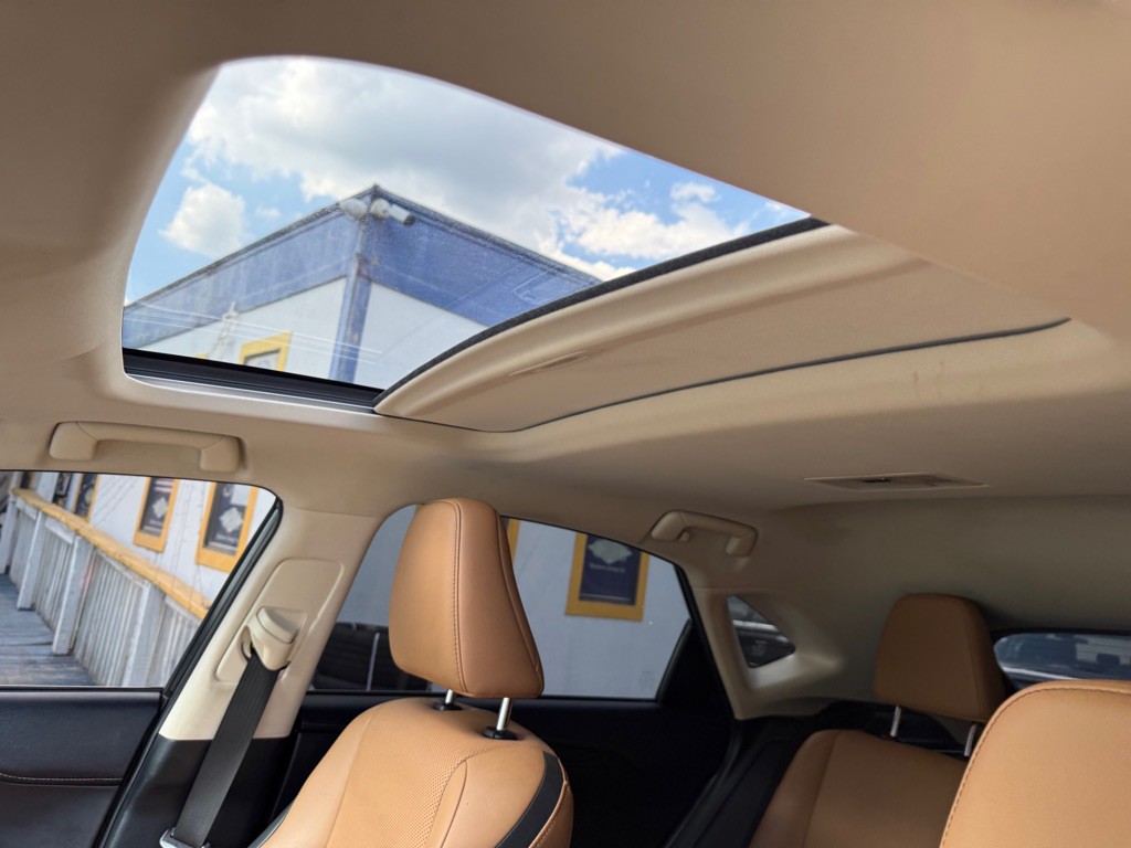 2017 Lexus NX Image 14