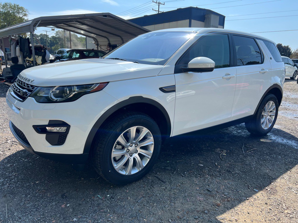 2018 Land Rover Discovery Sport Image 1
