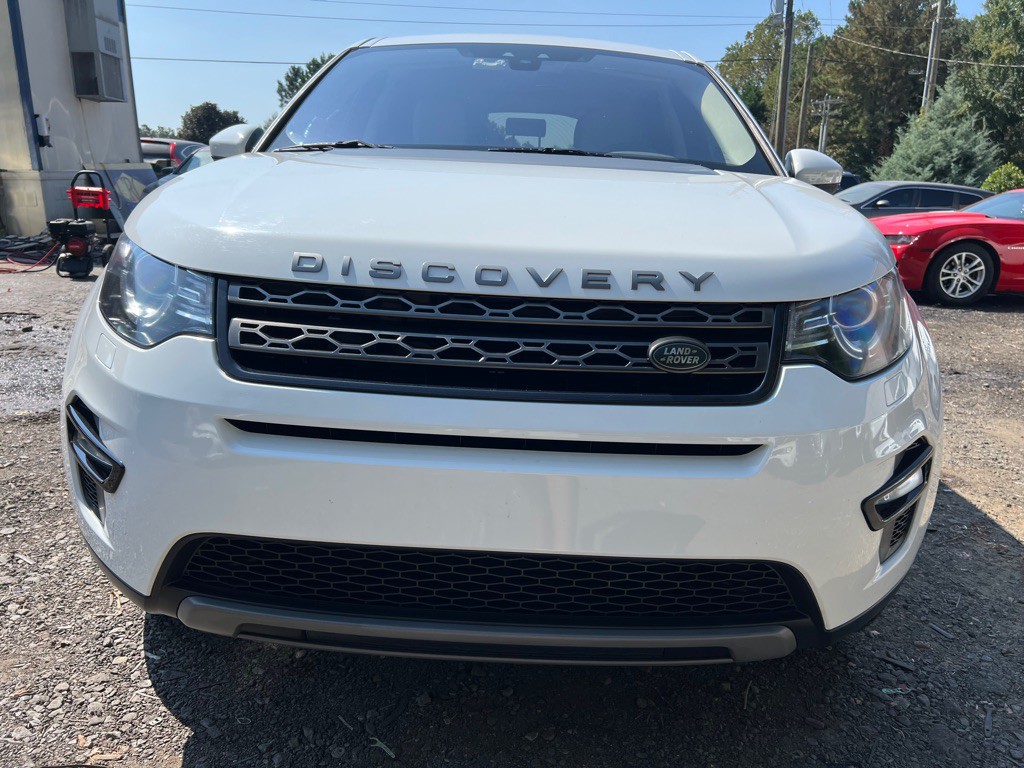 2018 Land Rover Discovery Sport Image 2