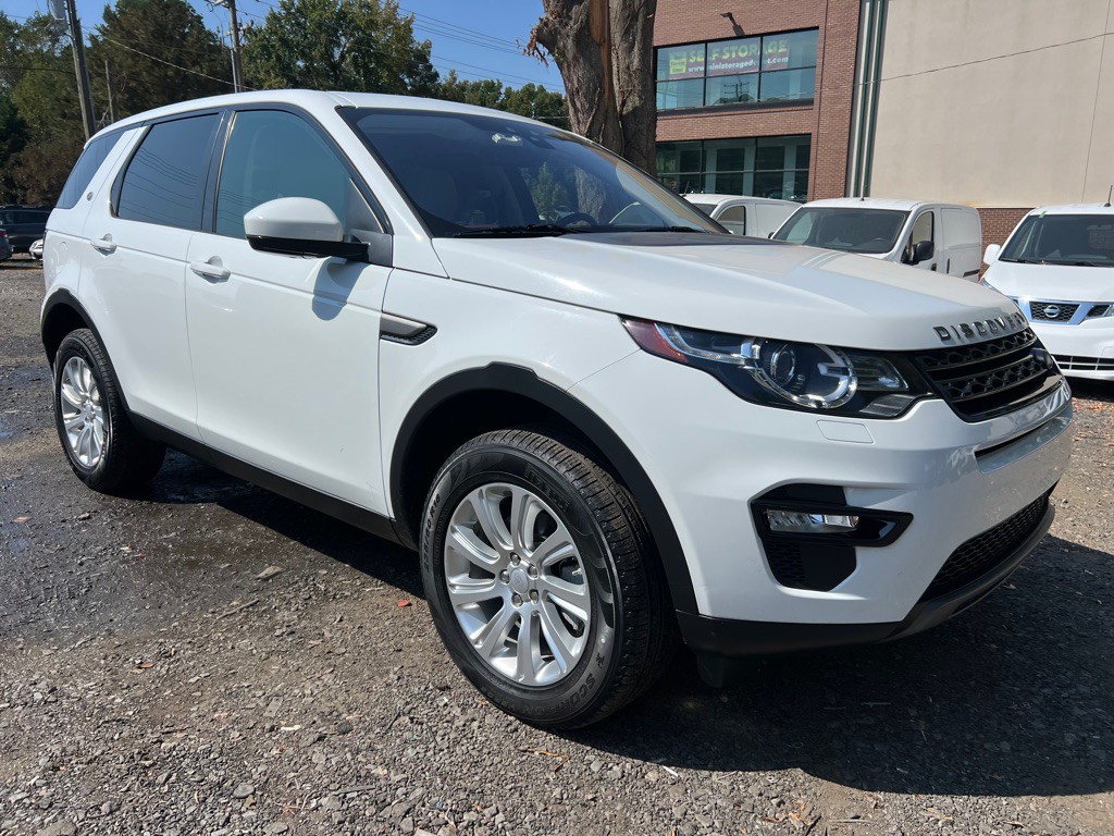 2018 Land Rover Discovery Sport Image 3