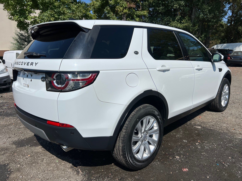 2018 Land Rover Discovery Sport Image 4