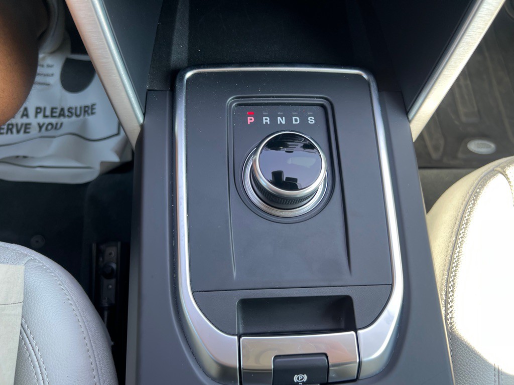 2018 Land Rover Discovery Sport Image 19