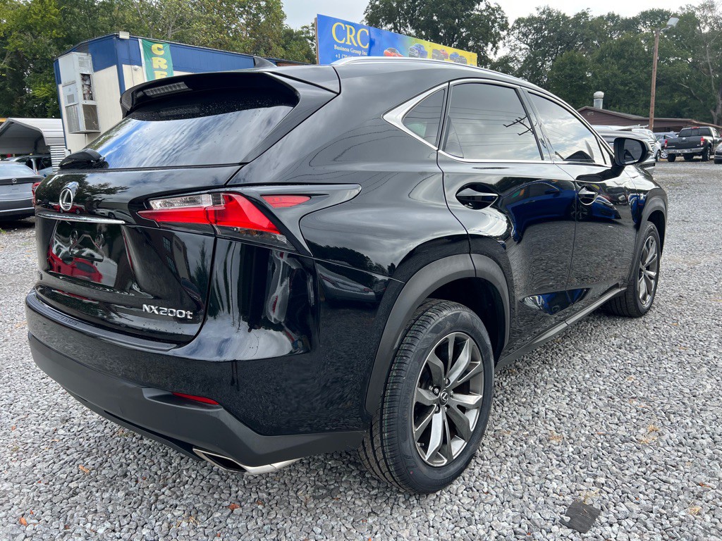 2017 Lexus NX Image 4