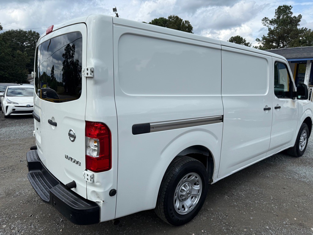 2018 Nissan NV Image 3