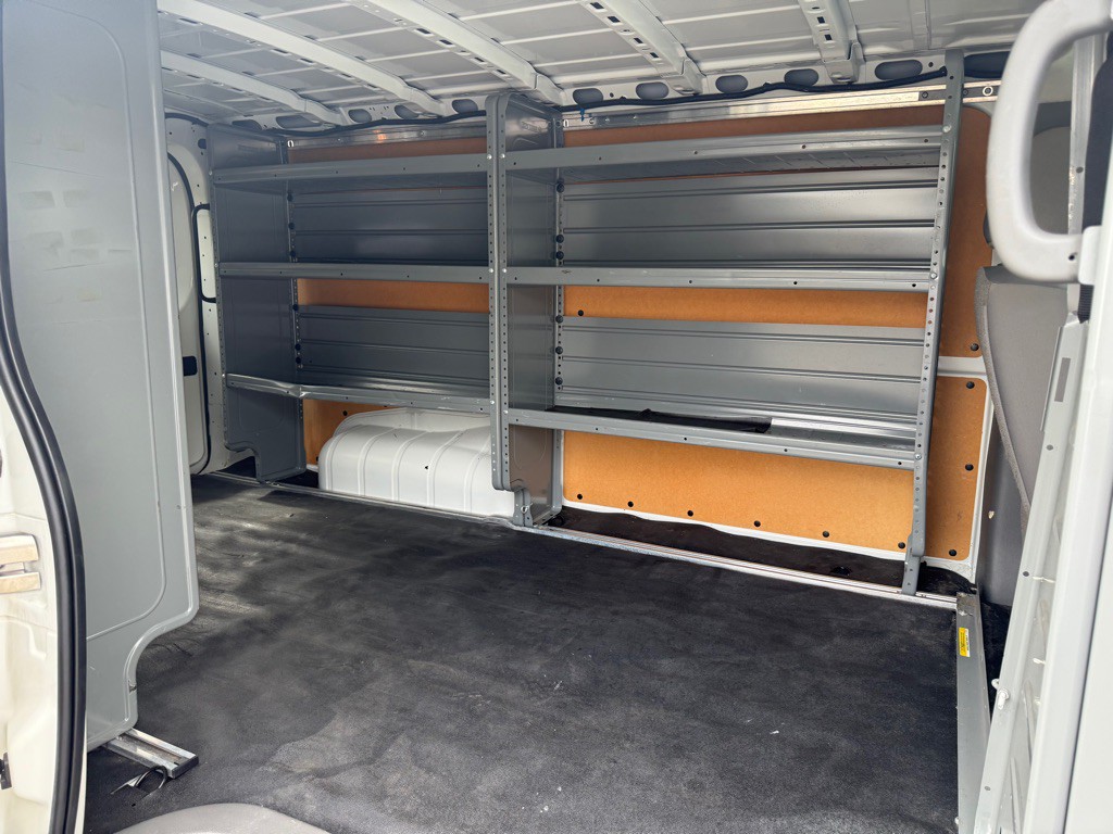 2018 Nissan NV Image 7
