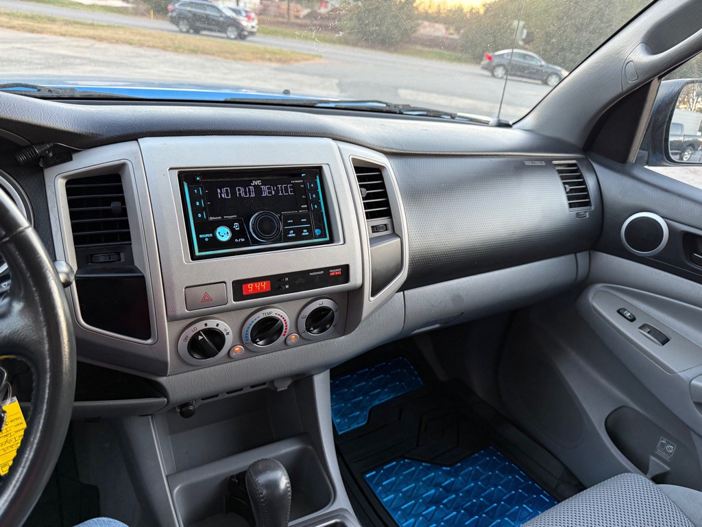 2009 Toyota Tacoma Image 14