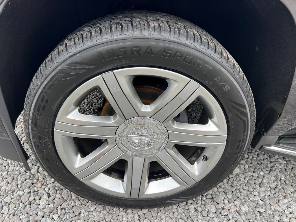 2017 Cadillac Escalade Image 6