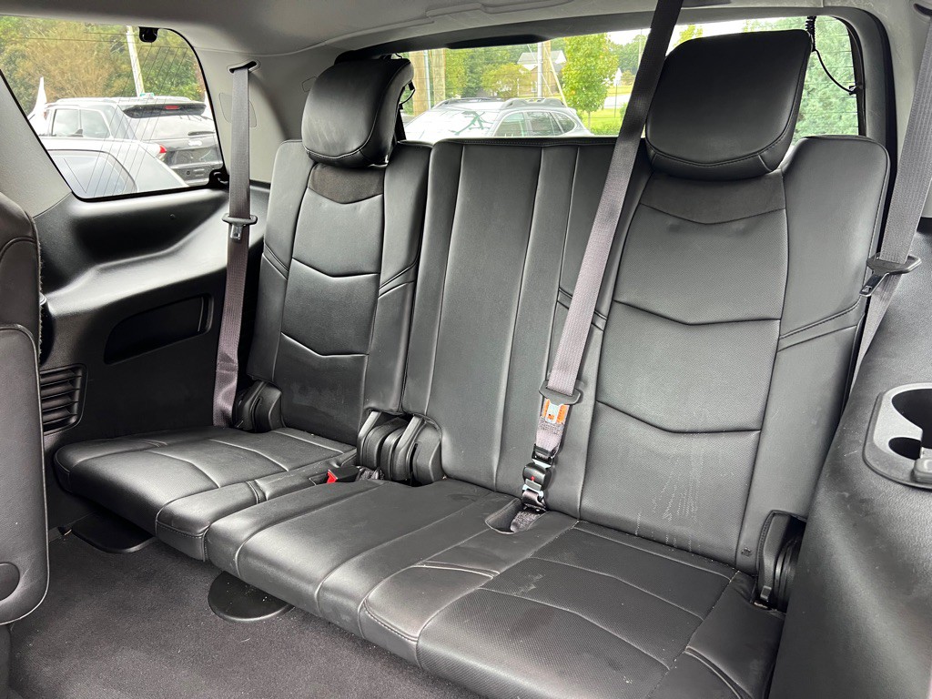 2017 Cadillac Escalade Image 12