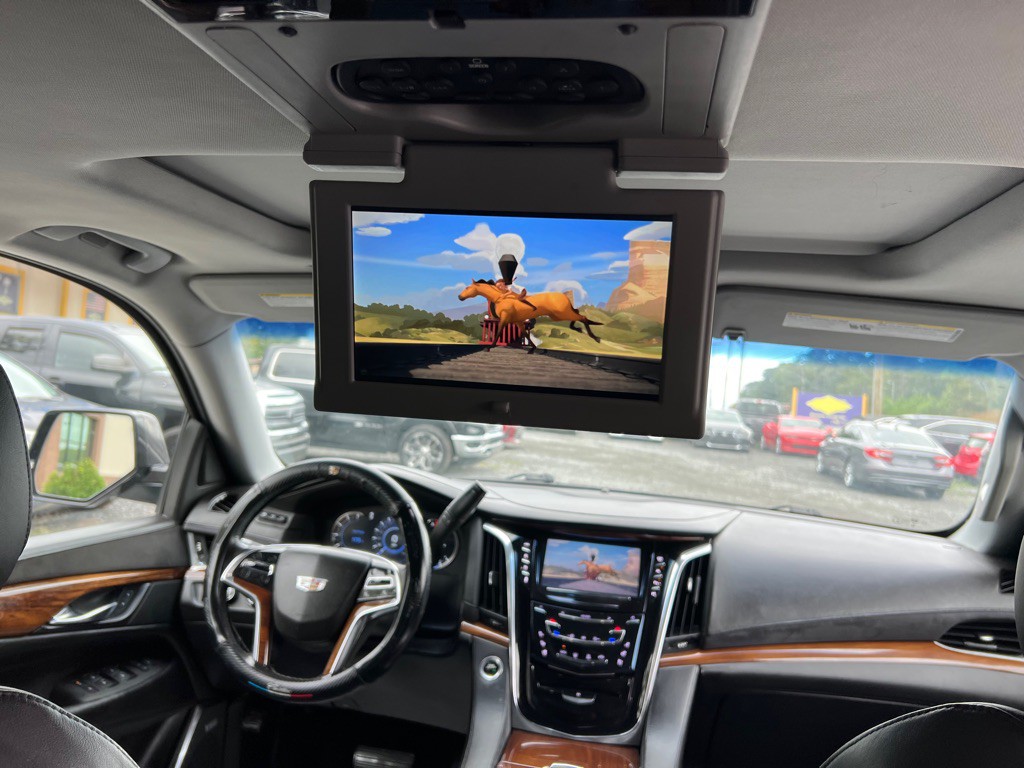 2017 Cadillac Escalade Image 15