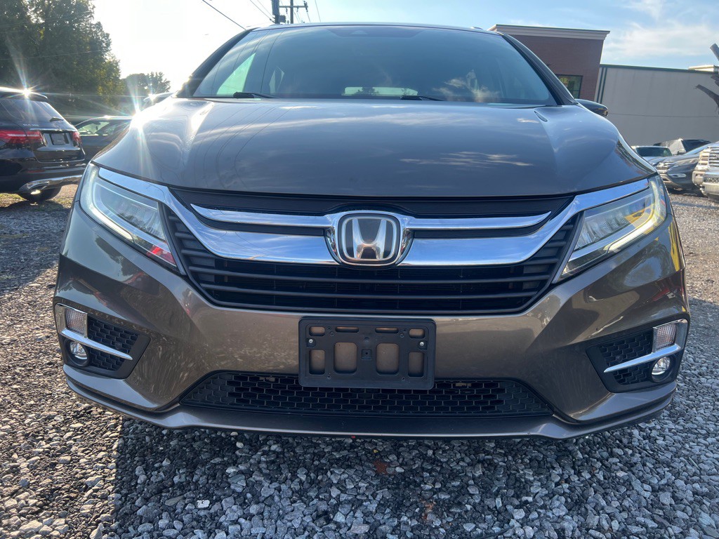 2018 Honda Odyssey Image 2