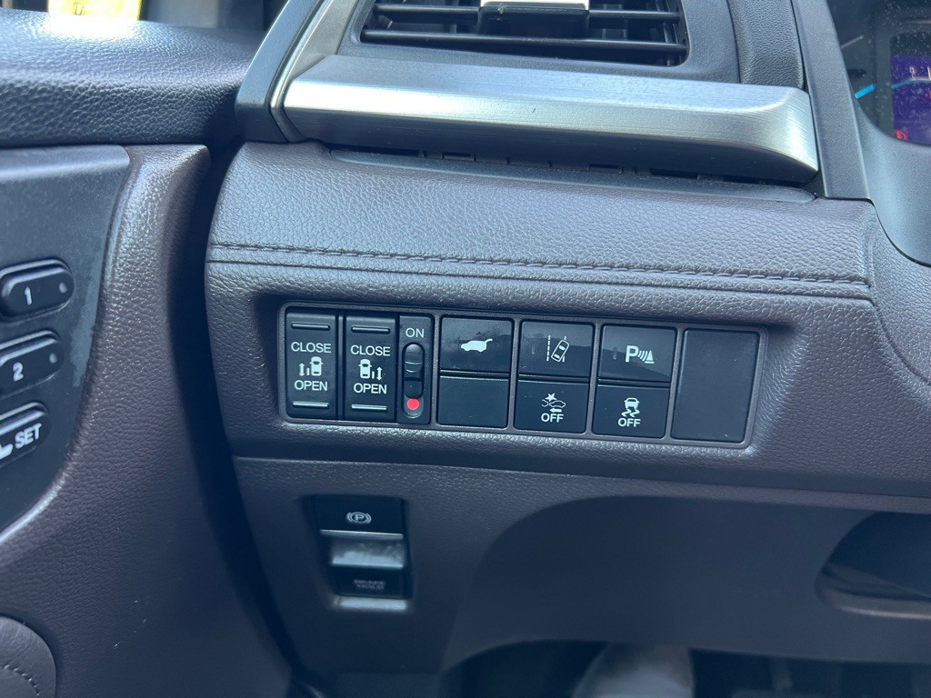 2018 Honda Odyssey Image 24