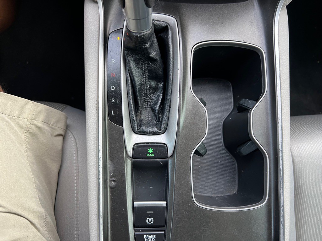 2020 Honda Accord Image 17