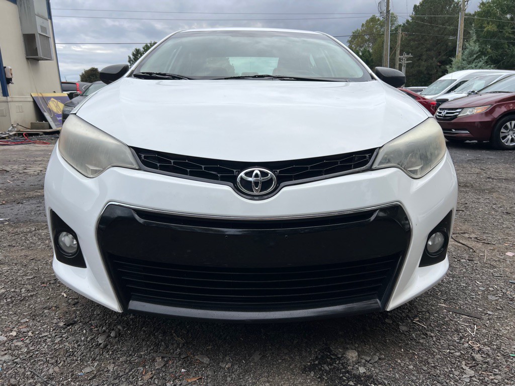 2014 Toyota Corolla Image 2
