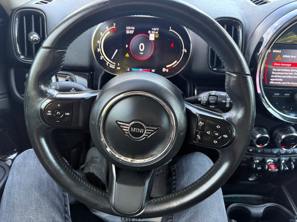 2022 MINI Cooper Image 12