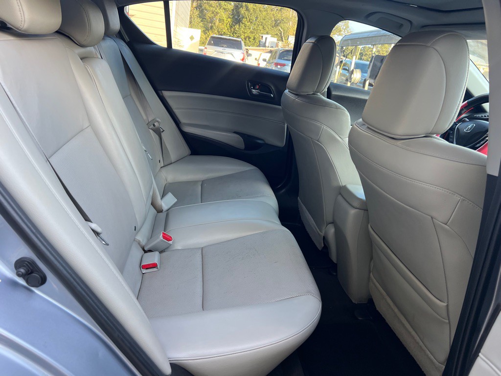 2016 Acura ILX Image 10