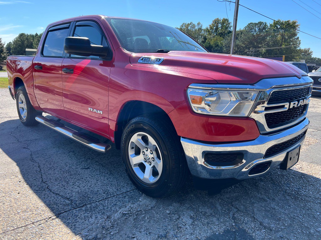 2019 RAM 1500 Image 3