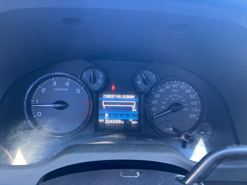2016 Toyota Tundra Image 13