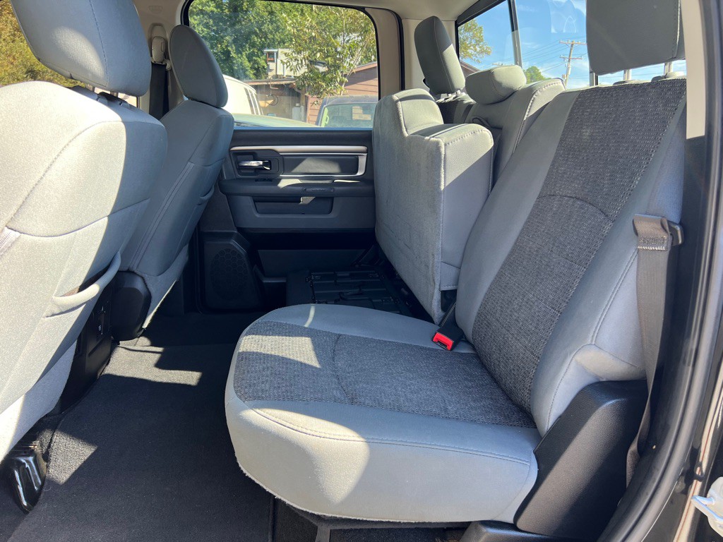 2018 RAM 1500 Image 9