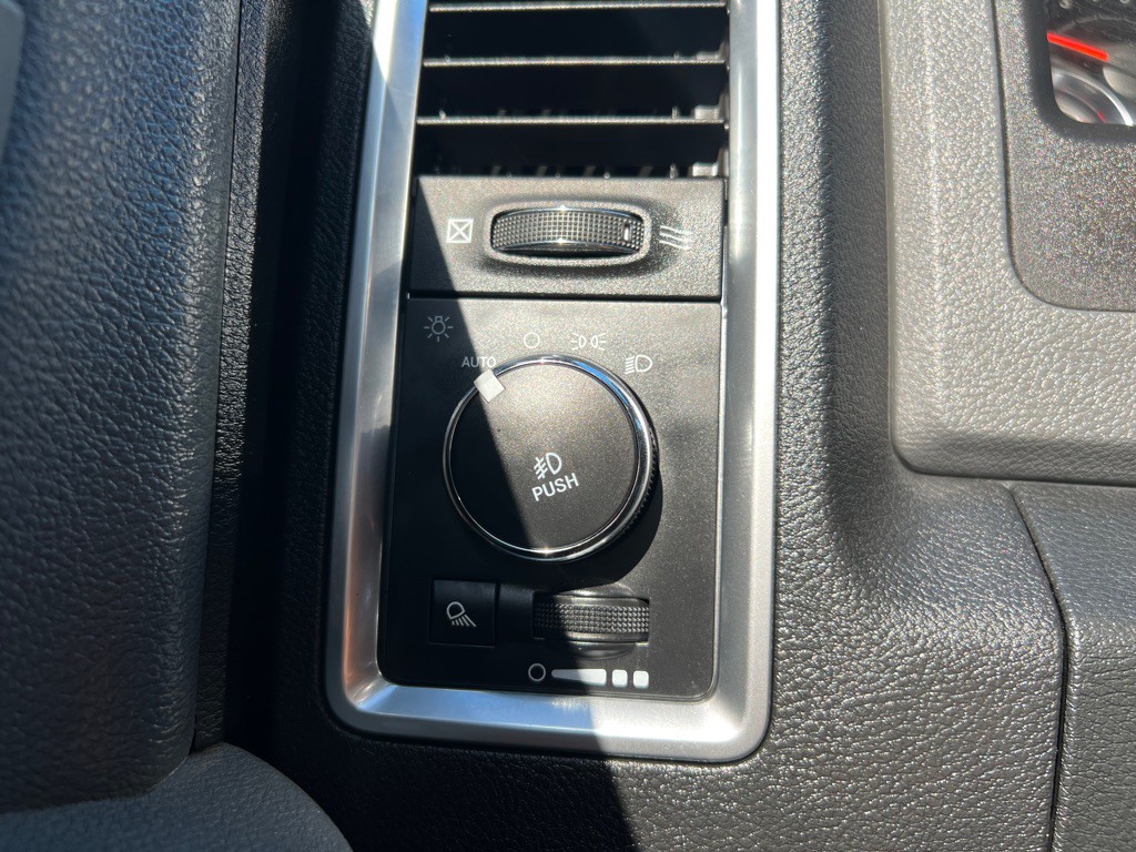2018 RAM 1500 Image 18
