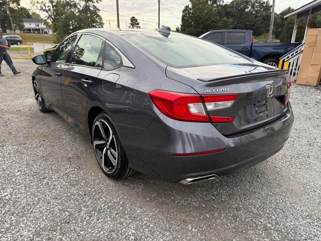 2018 Honda Accord Image 2