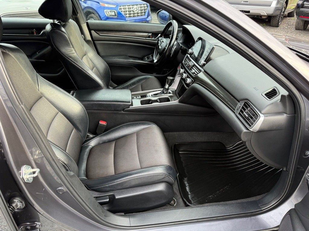 2018 Honda Accord Image 5
