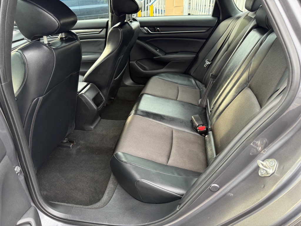 2018 Honda Accord Image 7
