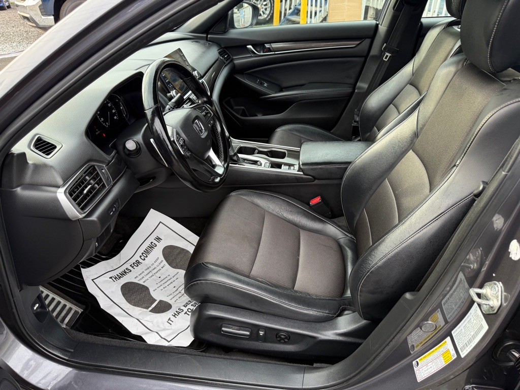 2018 Honda Accord Image 8