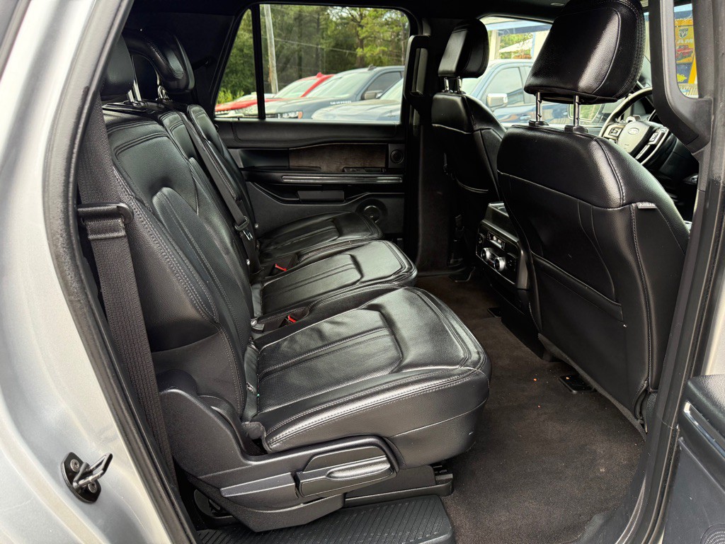 2021 Ford Expedition Image 8